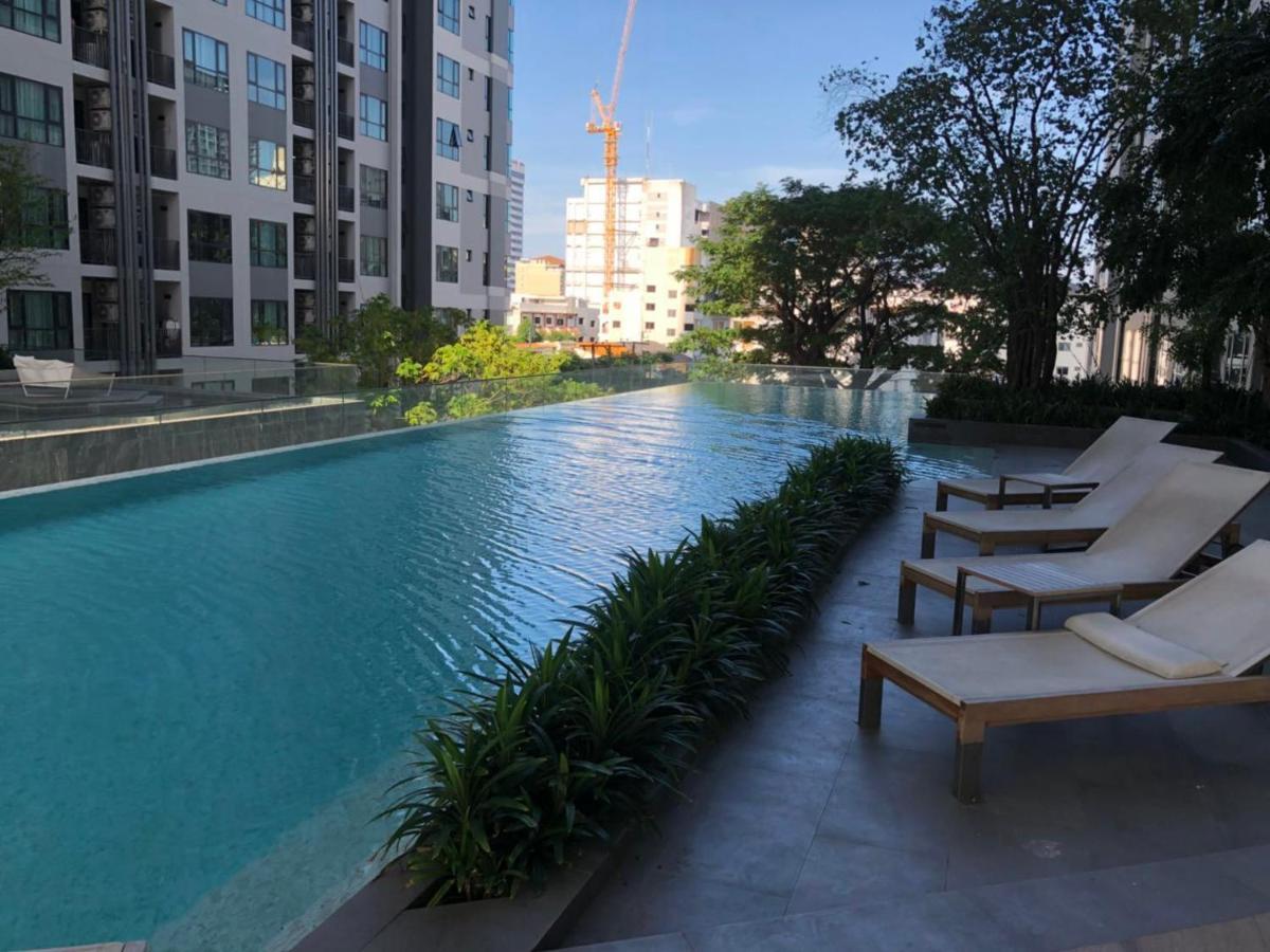 The Base Central Pattaya Seaview Exterior foto